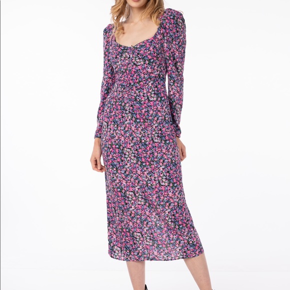 Long sleeve floral printed dress. Comes in S,M,L - Picture 3 of 7